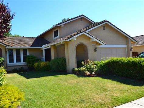 houses for rent pleasanton